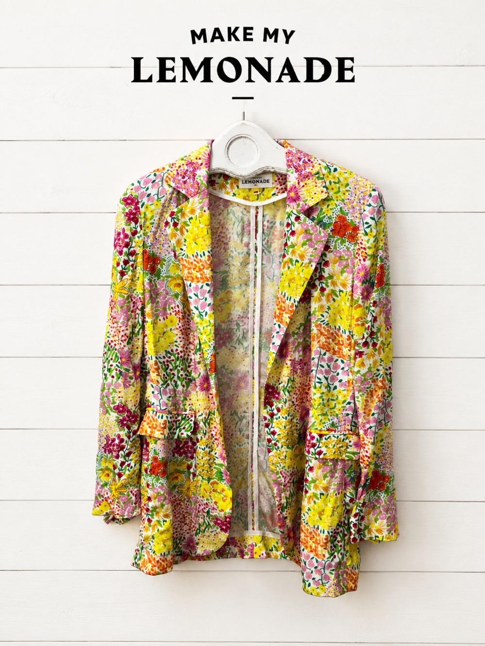 MAKE MY LEMONADE Floral Blazer Size 44